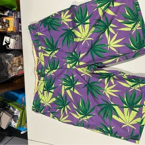 Purple and Green Leaf Print Men's Athletic Golf Shorts